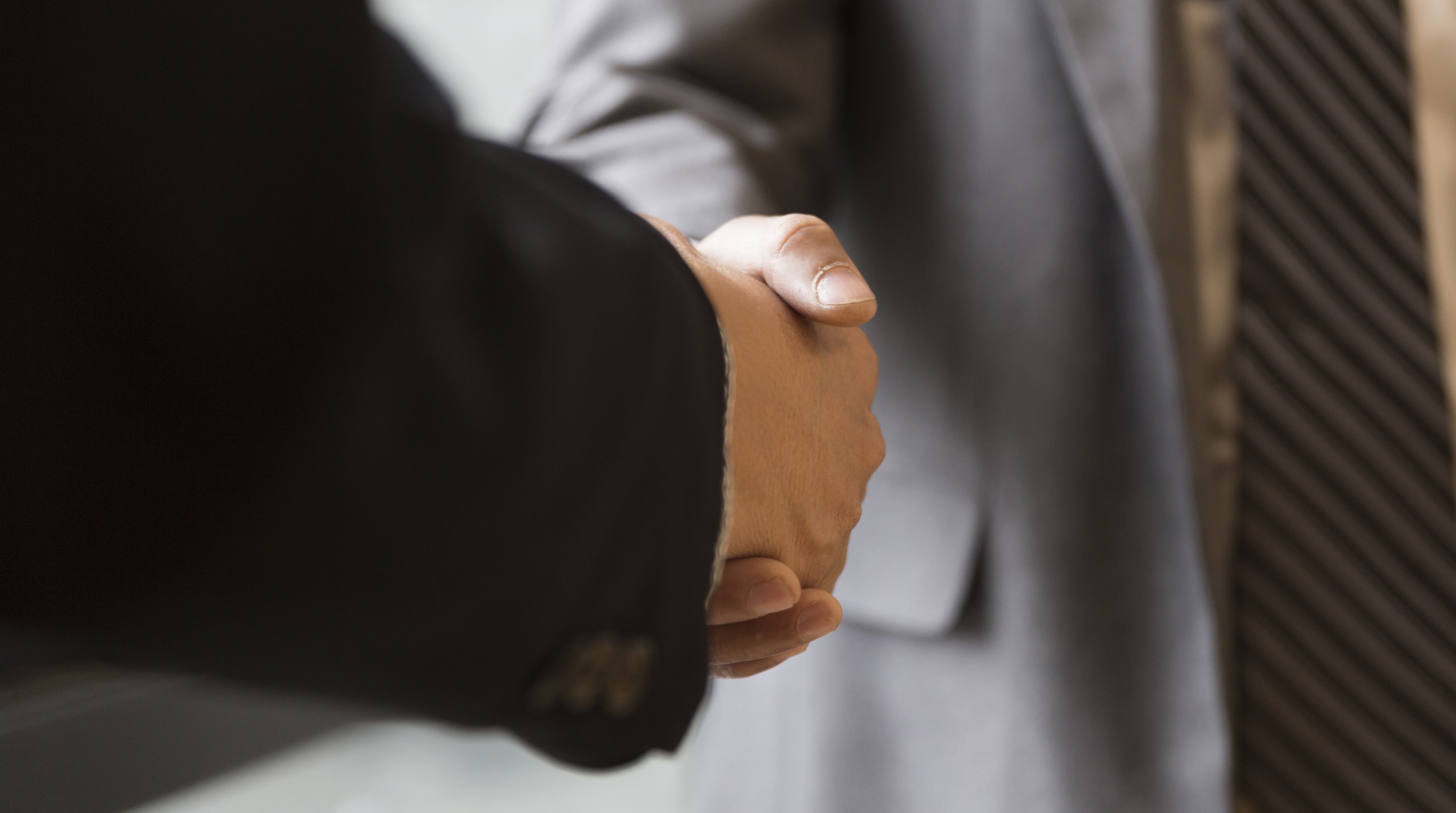 illustration-interim-info-emploi-recrutement-ressources-humaines-rh-cv-job-actualites-candidat-entreprise-travail-temporaire-2560x1430px-50-ans-socamett-raymond-lay-alexis-de-l-espinay-07052026