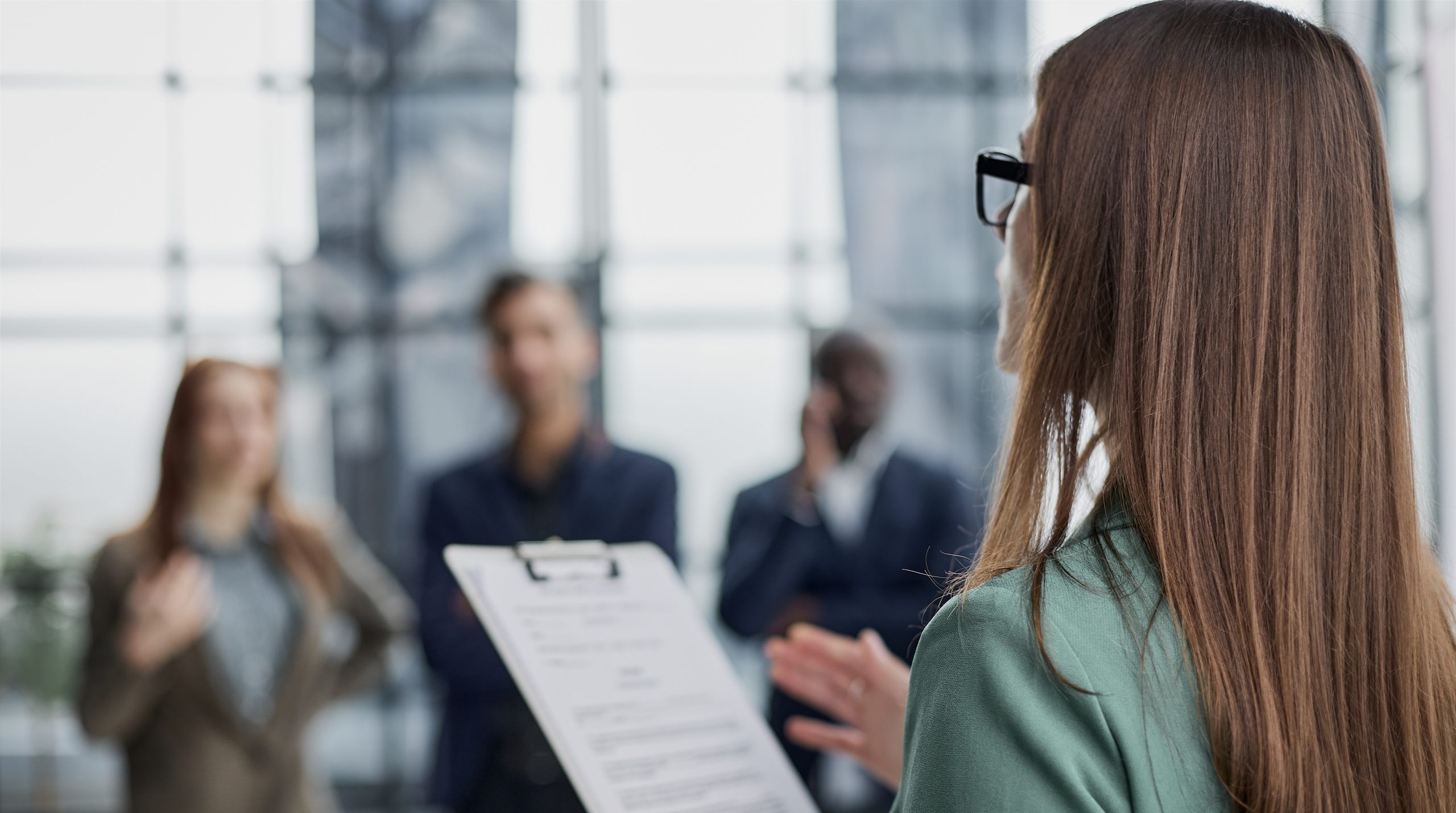 illustration-interim-info-emploi-recrutement-ressources-humaines-rh-cv-job-actualites-candidat-entreprise-travail-temporaire-2560x1430px-a-propos-27042026